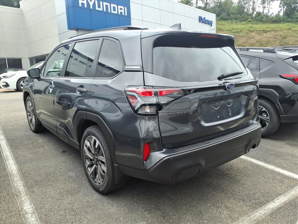 2025 Subaru Forester Touring photo 2