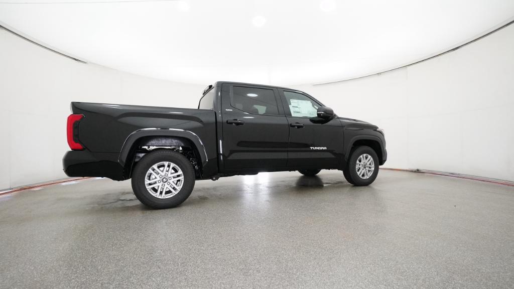 2026 Toyota Tundra SR5 CrewMax photo 23