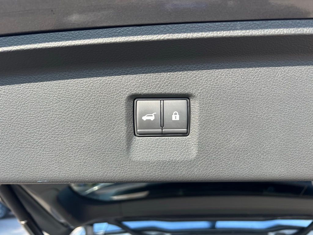 2023 Infiniti QX60 Luxe AWD photo 24
