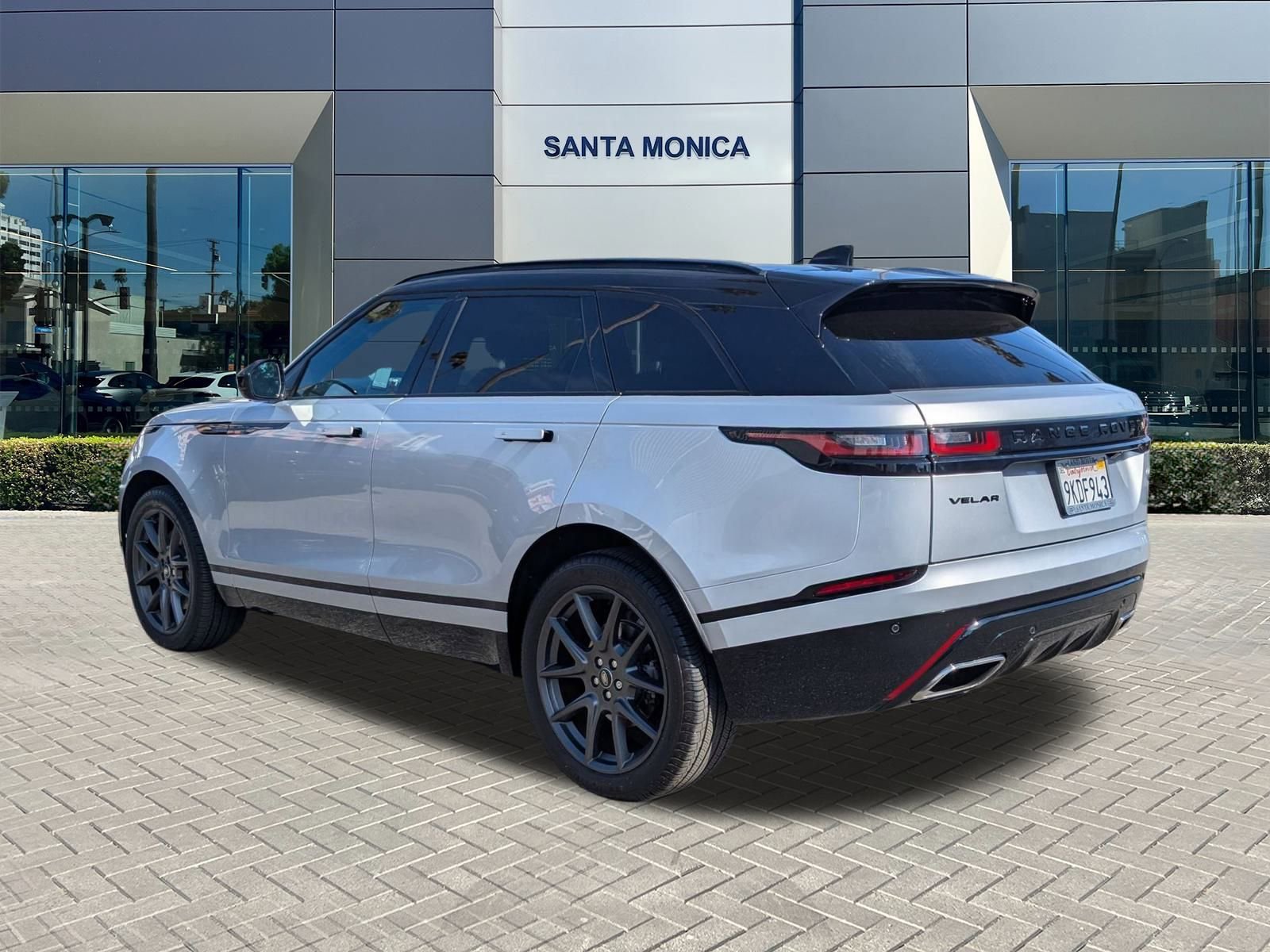 2023 Land Rover Range Rover Velar R-Dynamic S photo 8