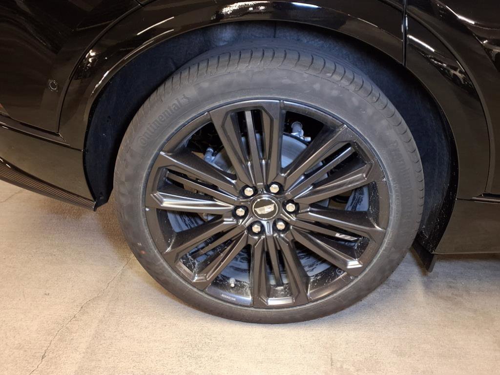 2026 Cadillac Lyriq photo 3