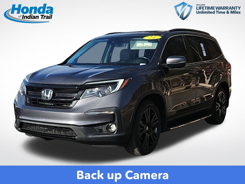 2021 Honda Pilot SE's photo