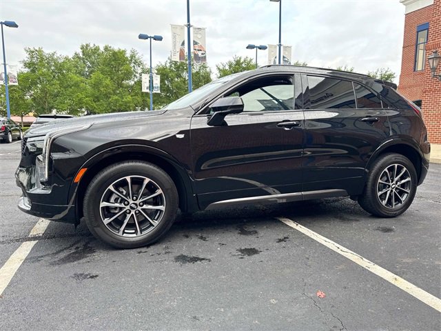 2025 Cadillac XT4 Sport photo 3