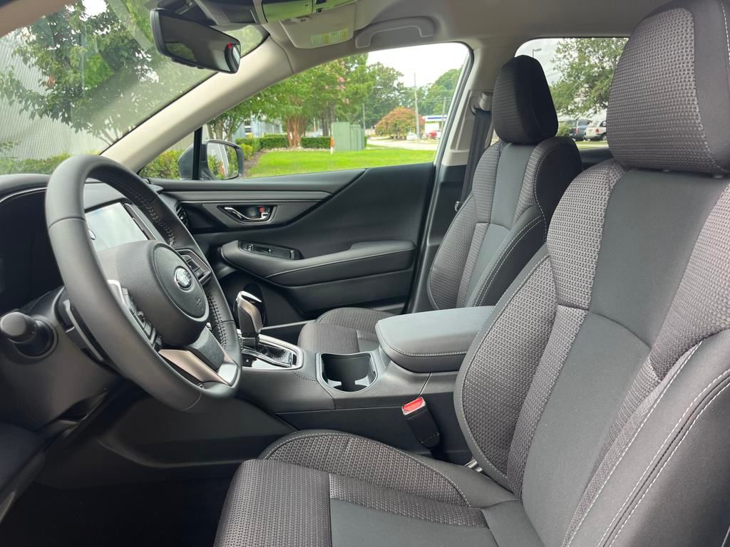 2025 Subaru Outback Premium photo 3