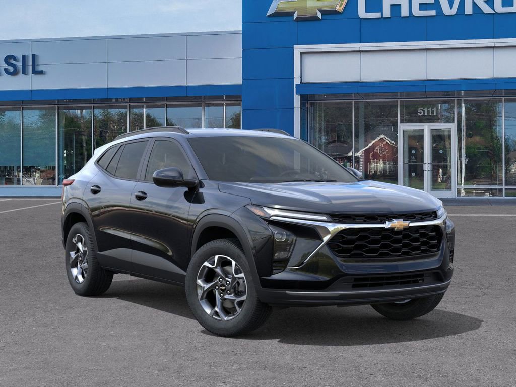 2026 Chevrolet Trax LT photo 2