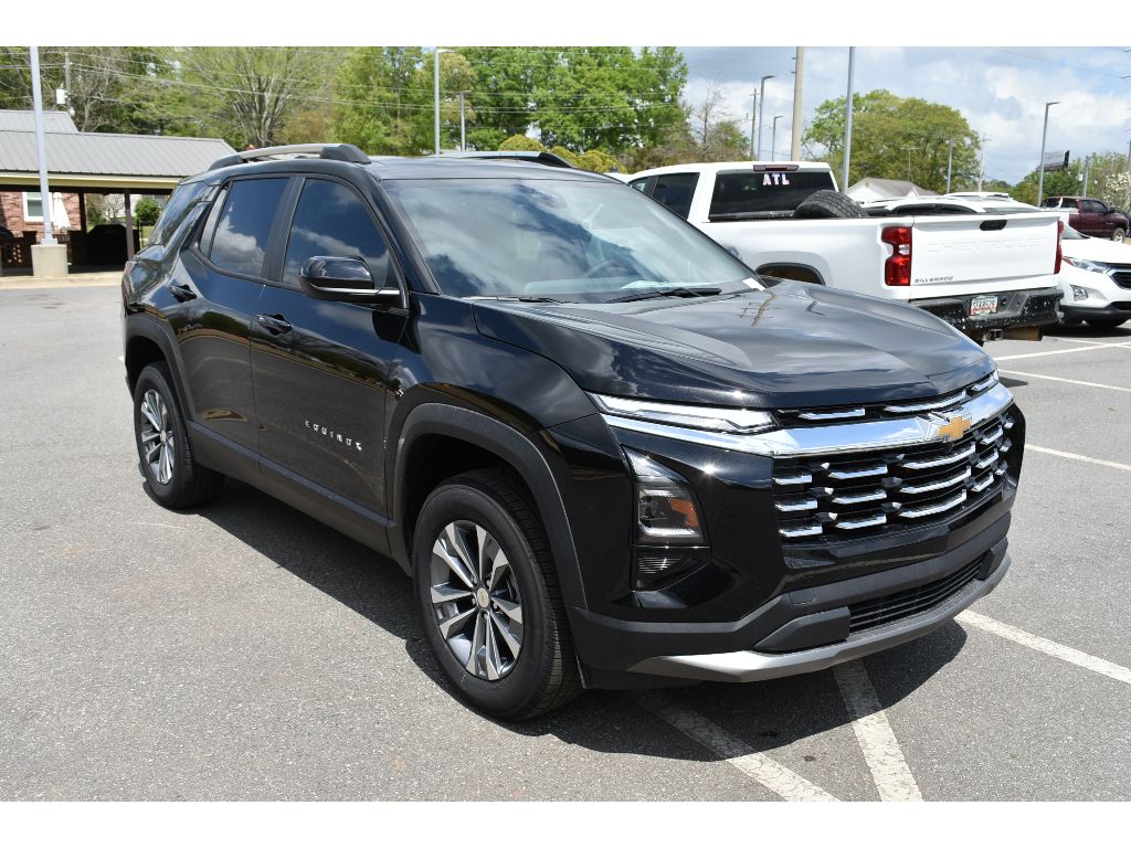 2025 Chevrolet Equinox LT photo 5