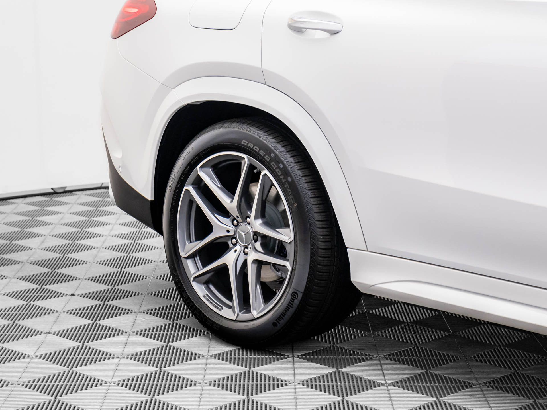 2025 Mercedes Benz GLE 53 AMG 4MATIC Coupe photo 27