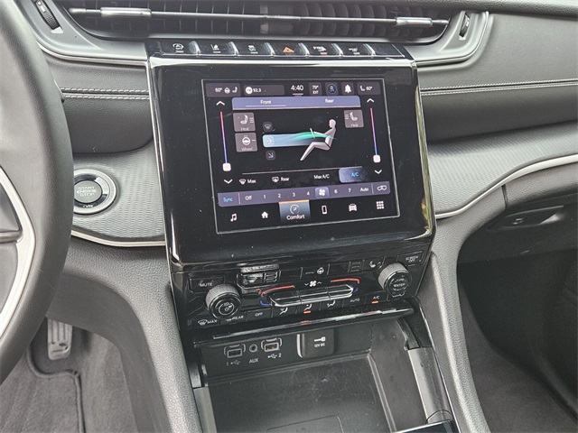 2023 Jeep Grand Cherokee Altitude photo 21