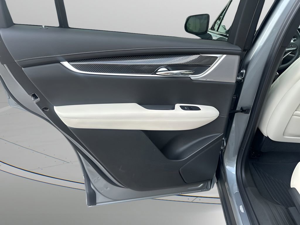 2025 Cadillac XT6 Sport photo 15