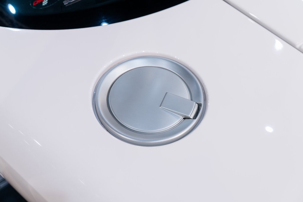 2005 Ford GT Base photo 31