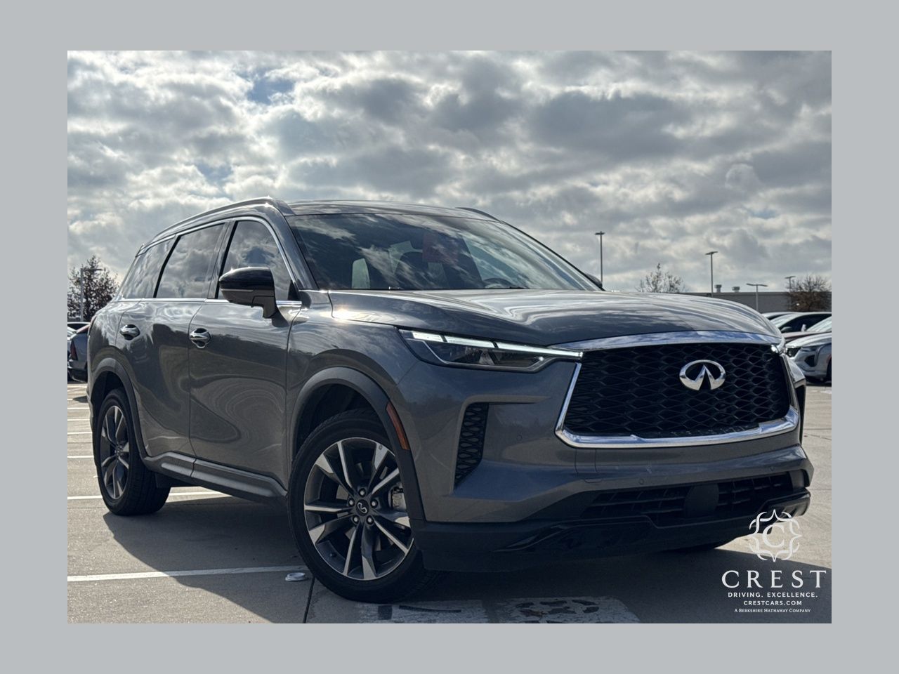 2023 INFINITI QX60 LUXE