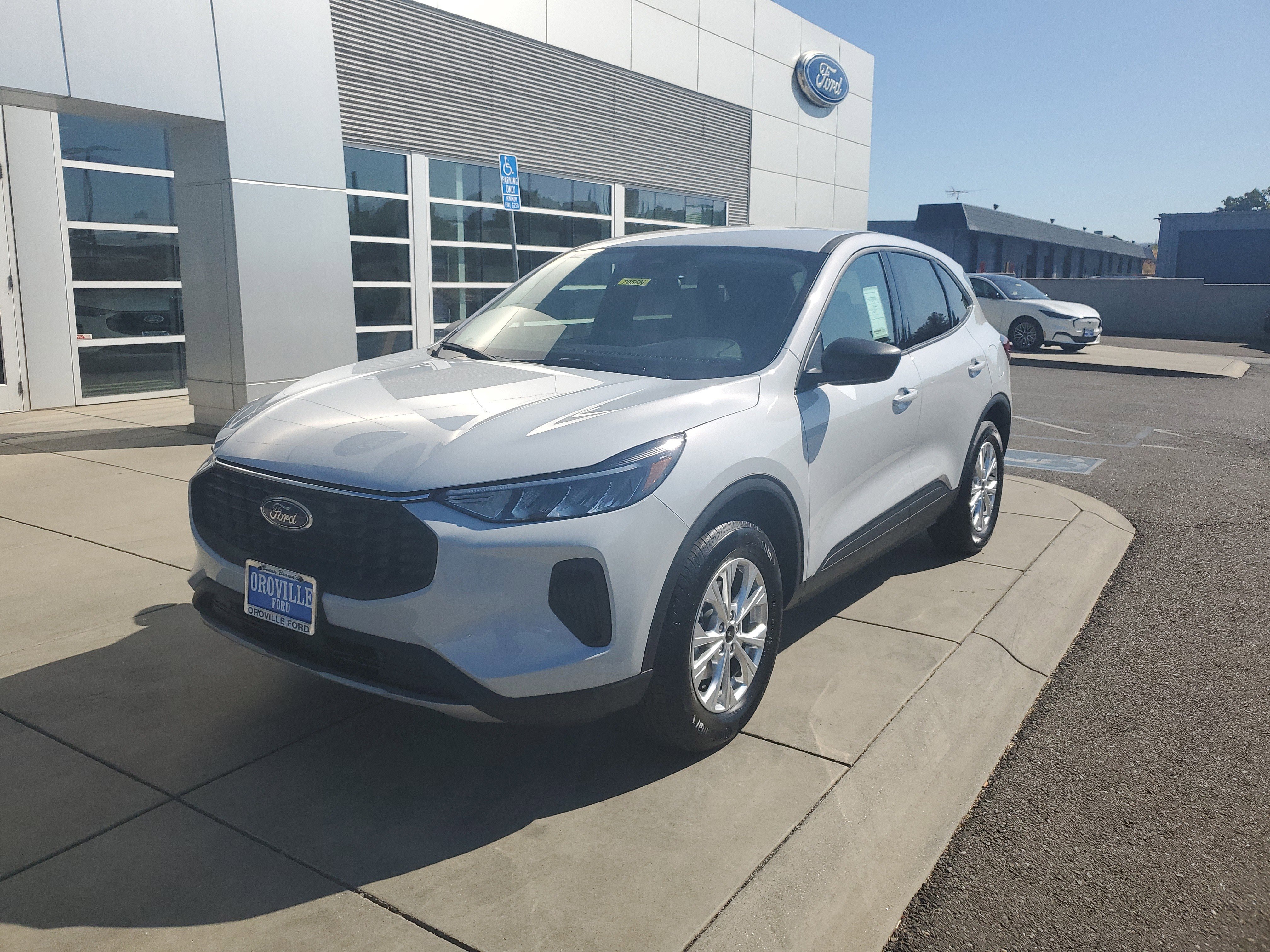 2025 Ford Escape Active's photo