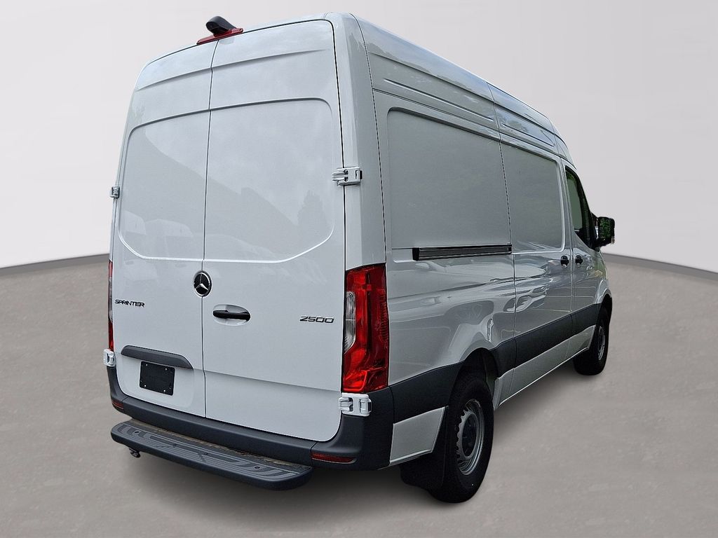 2025 Mercedes-Benz Sprinter Cargo Van Base