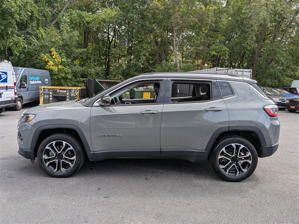 2022 Jeep Compass Limited photo 7