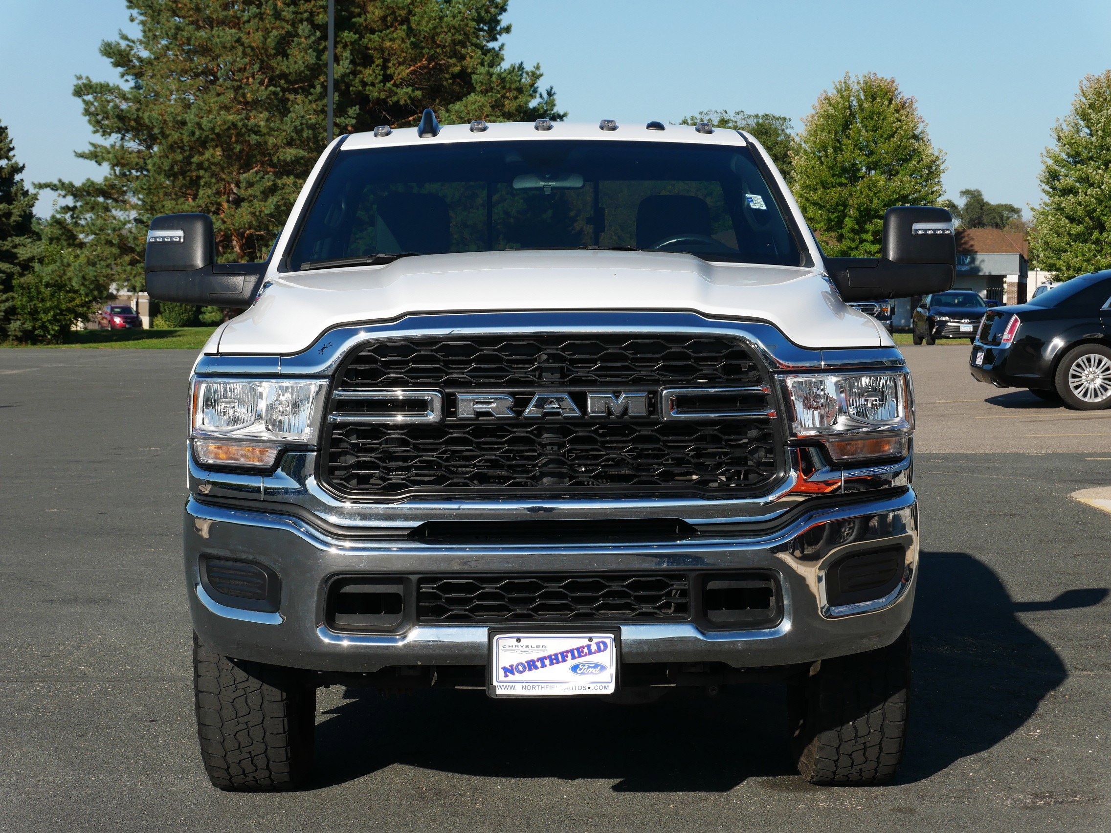 2023 Ram 3500 Tradesman photo 3