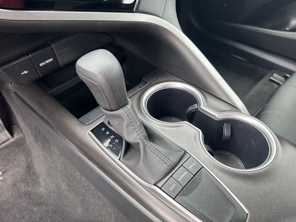 2024 Toyota Camry LE photo 22