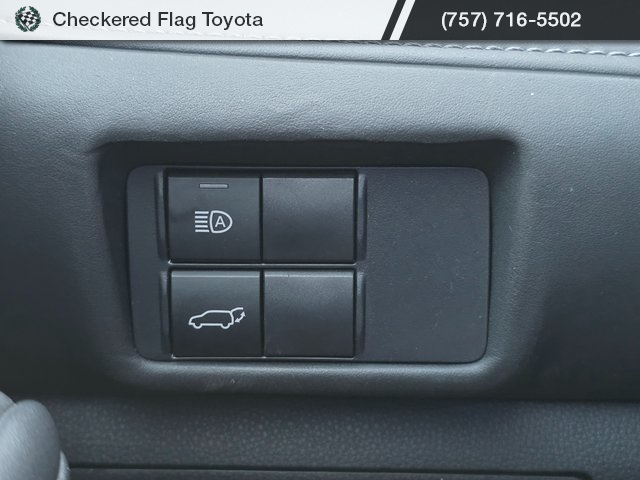 2022 Toyota Highlander XLE photo 10