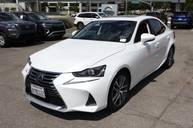 2020 Lexus IS 300 photo 7