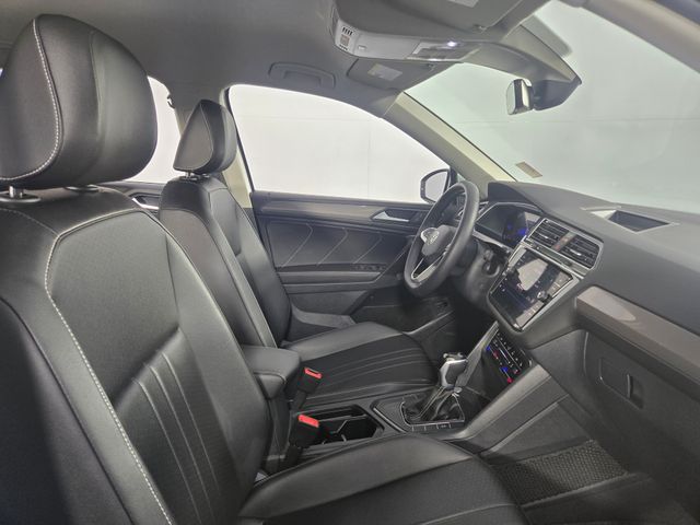 2024 Volkswagen Tiguan SE Sport photo 11