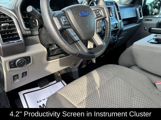 2015 Ford F-150 XLT photo 13