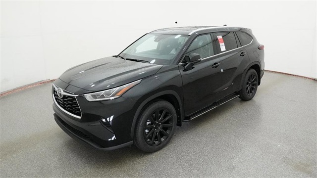 2026 Toyota Highlander Limited's photo