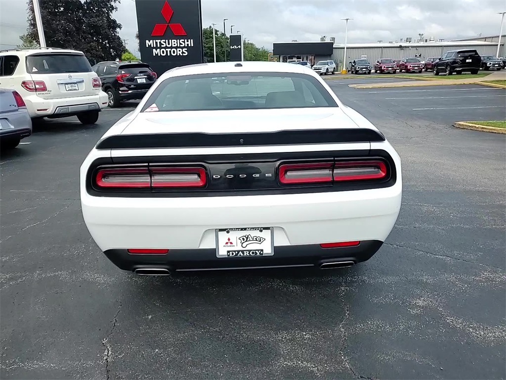 2023 Dodge Challenger SXT photo 13