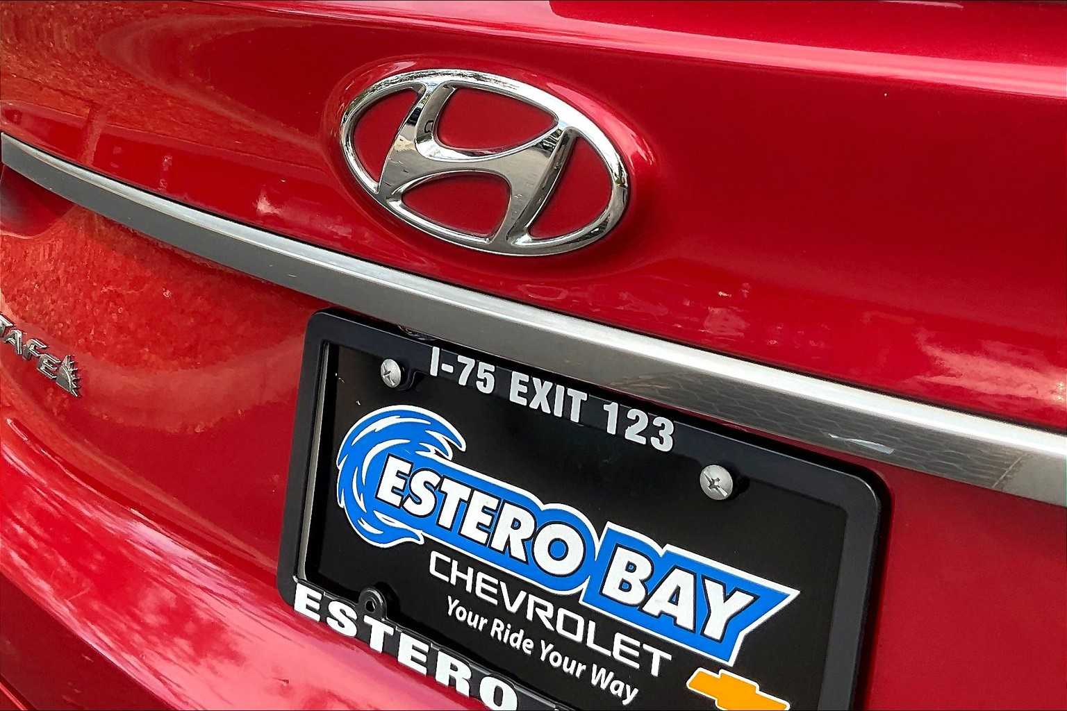 2019 Hyundai Santa Fe SE photo 8