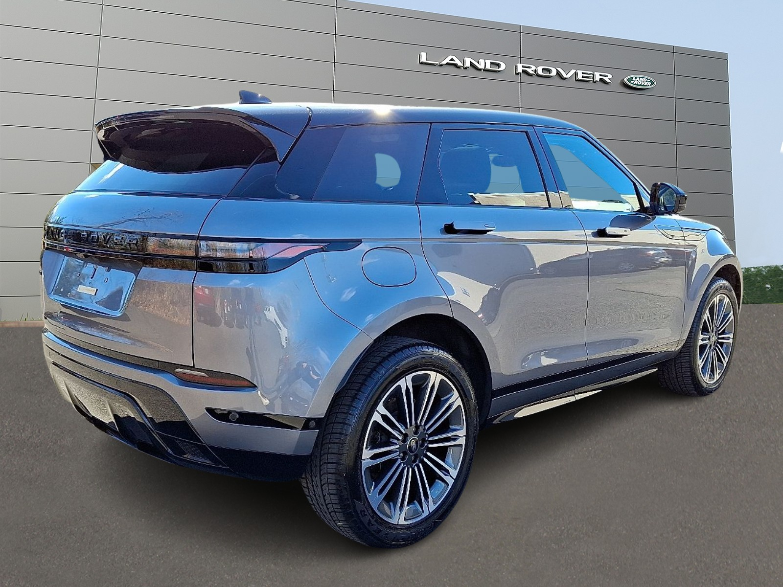 2026 Land Rover Range Rover Evoque Dynamic SE photo 2