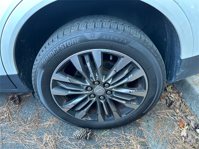 2017 Cadillac XT5 Premium Luxury photo 4