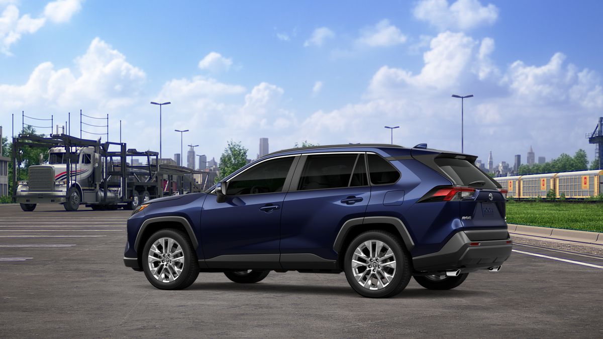 2025 Toyota RAV4 XLE Premium photo 5