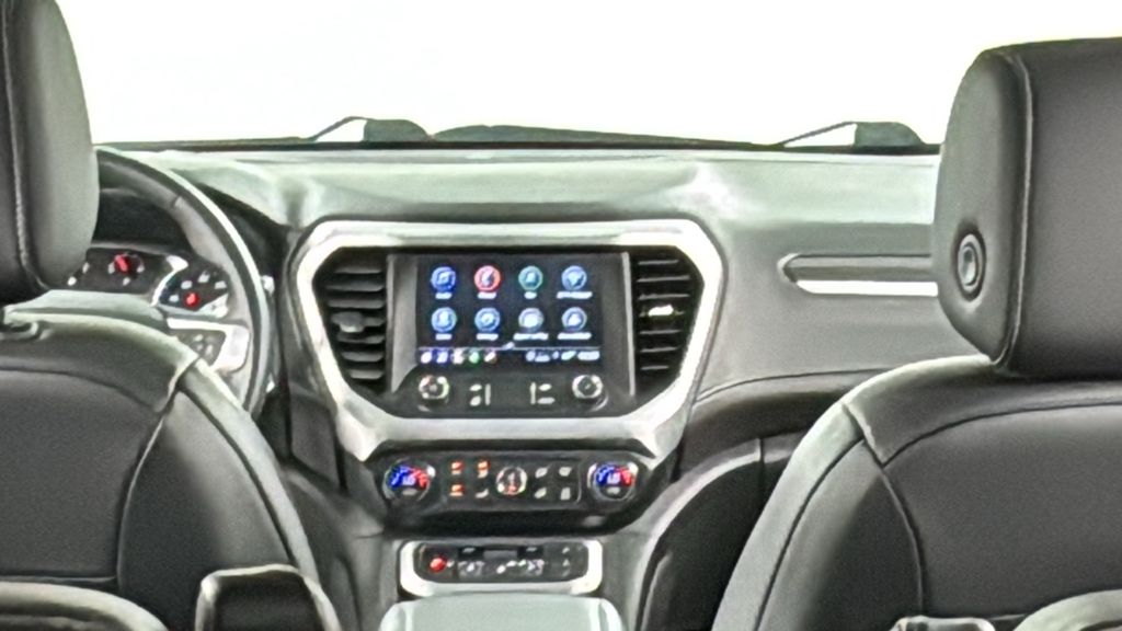 2023 Gmc Acadia SLT photo 18