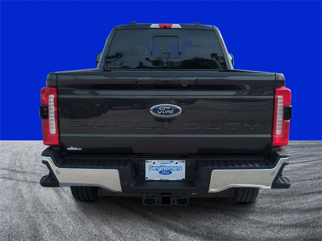 2025 Ford F-350 Lariat photo 4