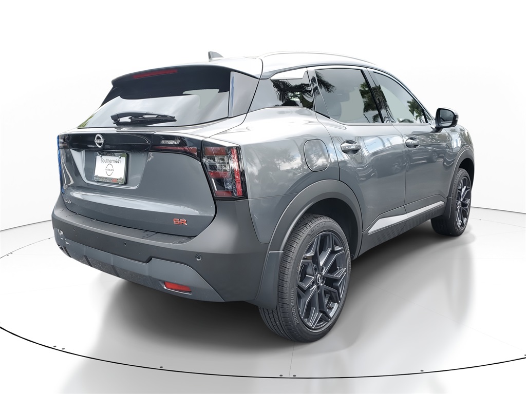 2025 Nissan Kicks SR photo 4