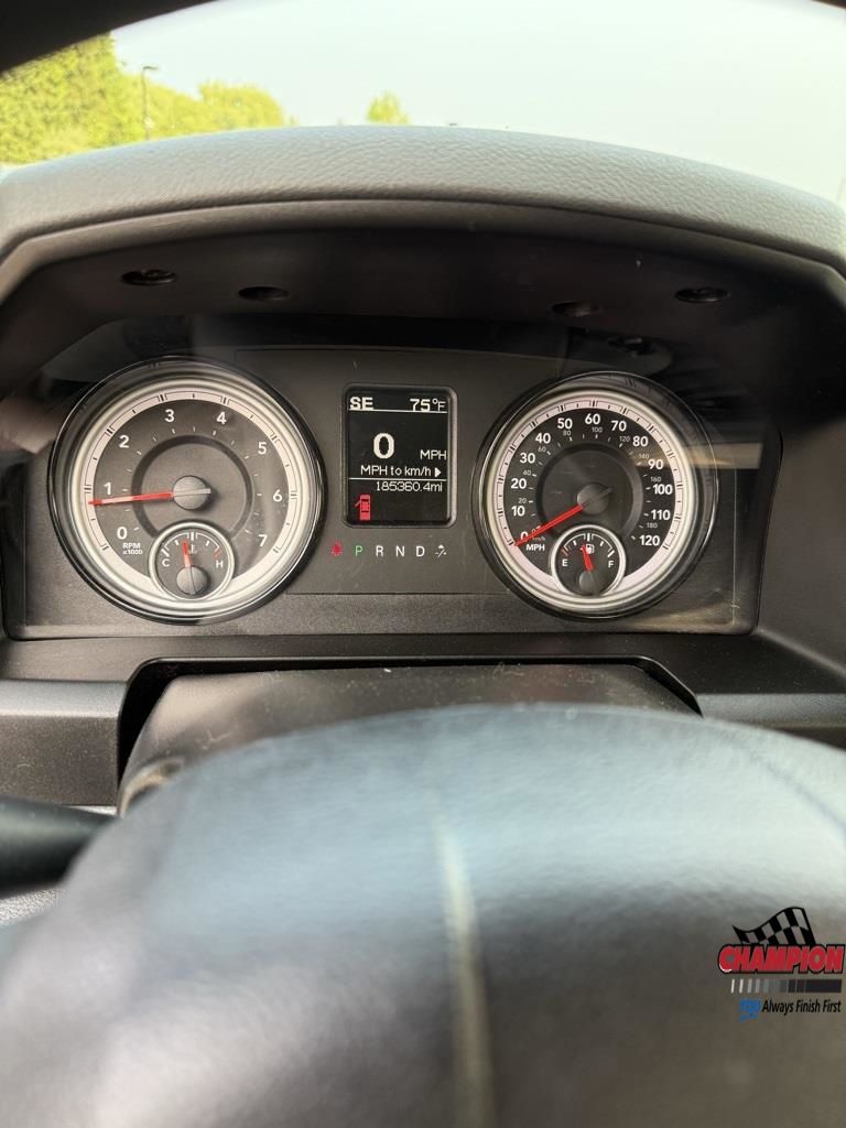 2019 Ram 1500 Classic SLT photo 14