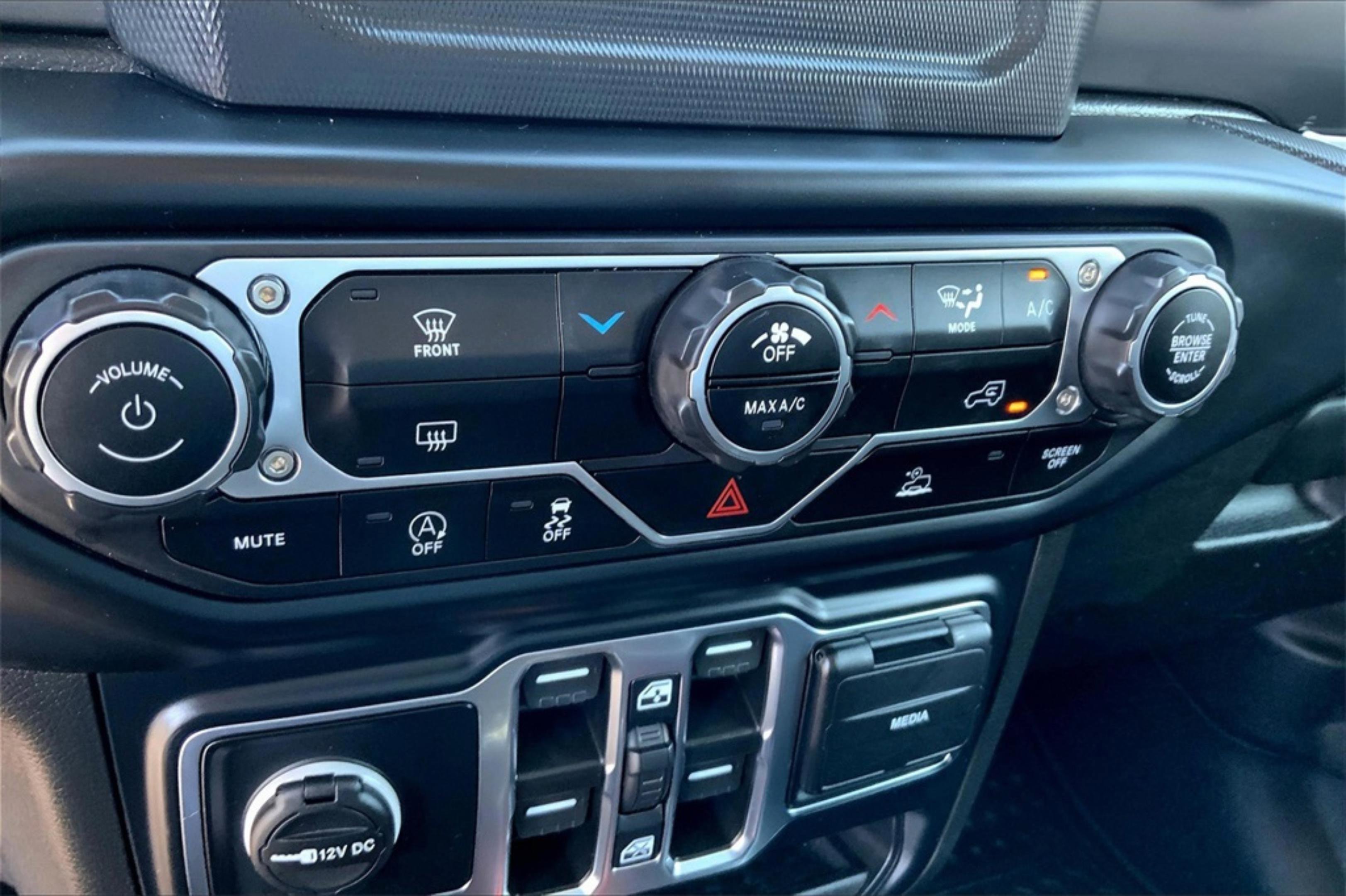 2023 Jeep Gladiator Sport photo 31