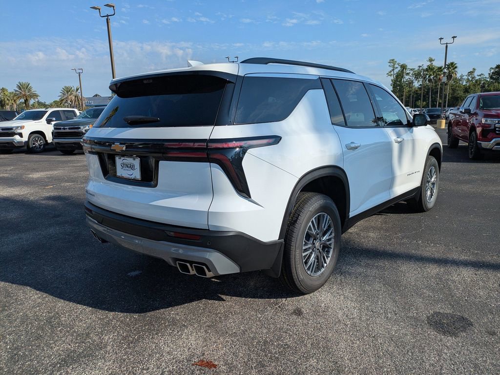 2026 Chevrolet Traverse photo 3