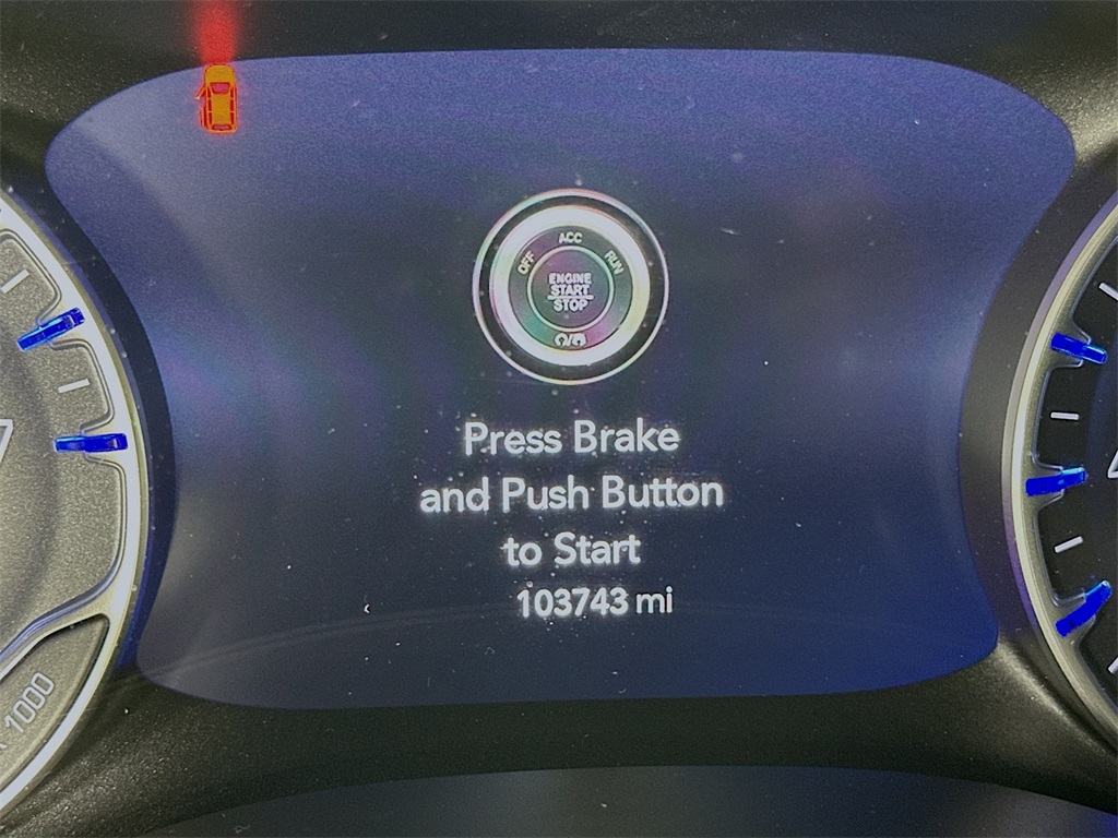 2021 Chrysler Pacifica Touring photo 16