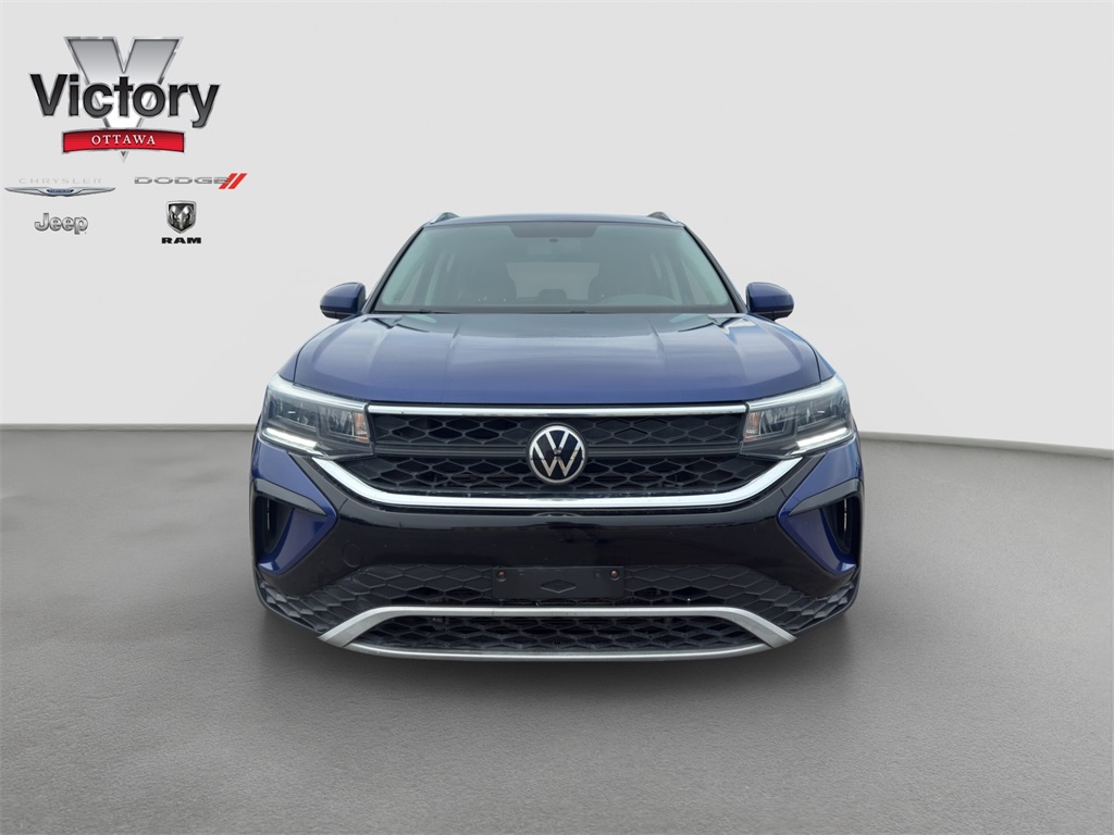 Used 2022 Volkswagen Taos SE with VIN 3VVRX7B26NM009298 for sale in Kansas City