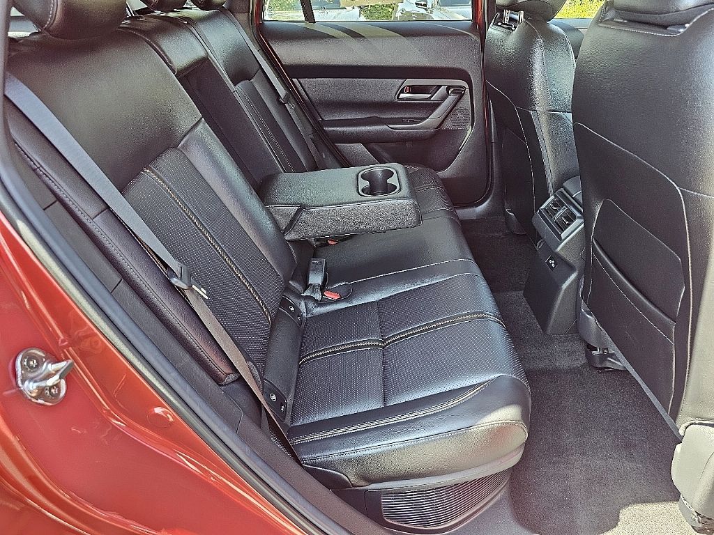 2025 Mazda CX-50 Premium photo 7