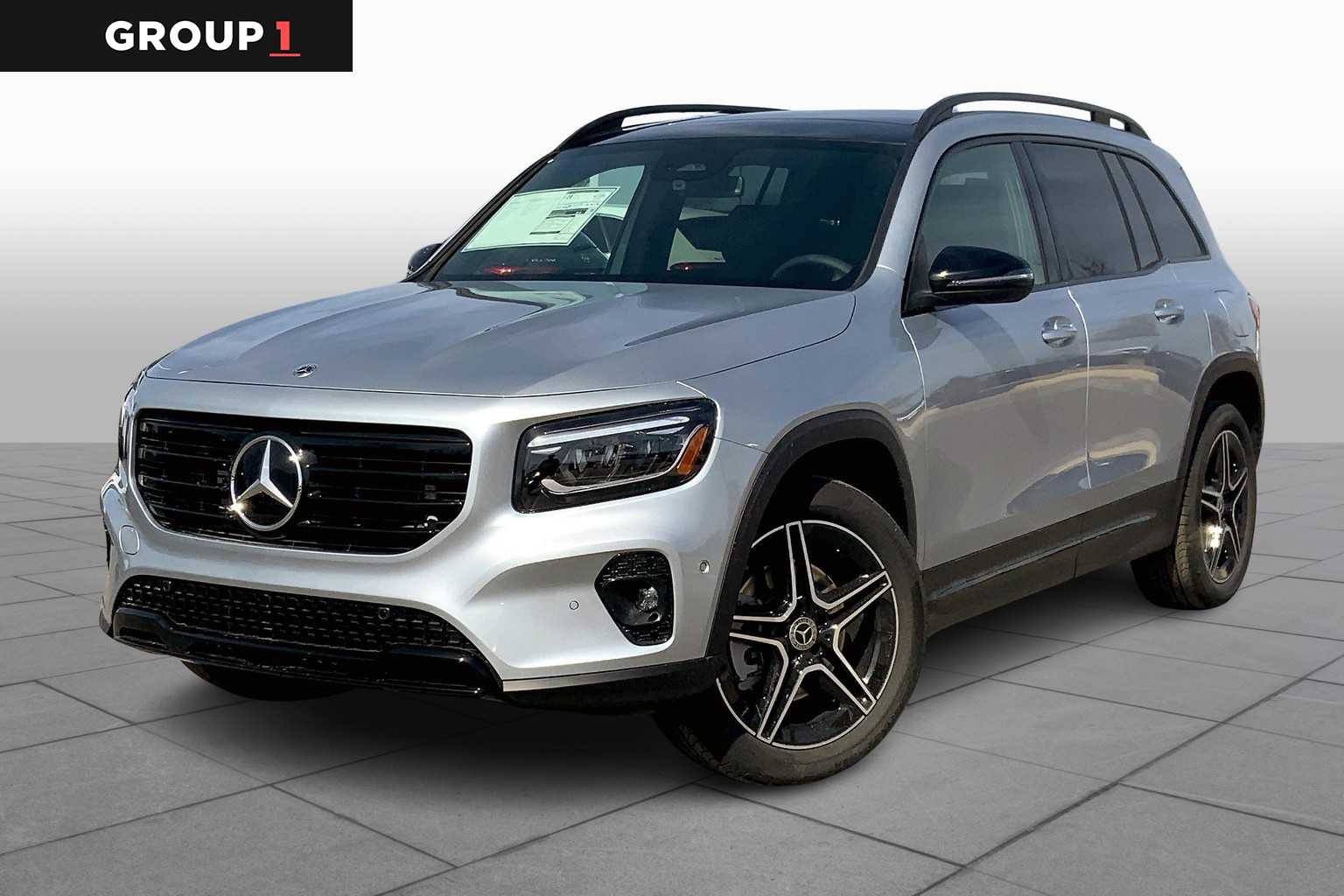 2025 Mercedes-Benz GLB Base's photo