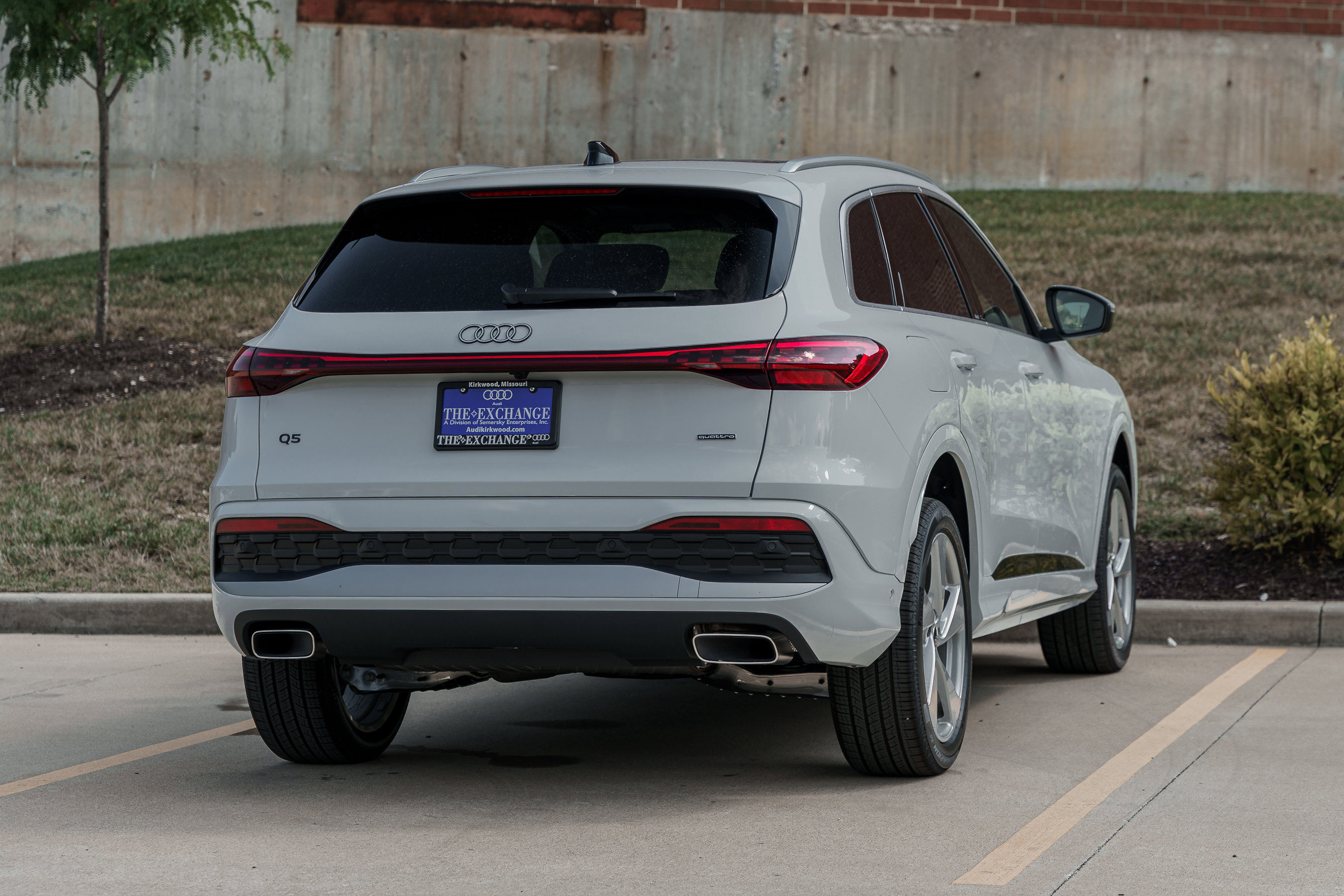 2025 Audi Q5 Premium Plus photo 4