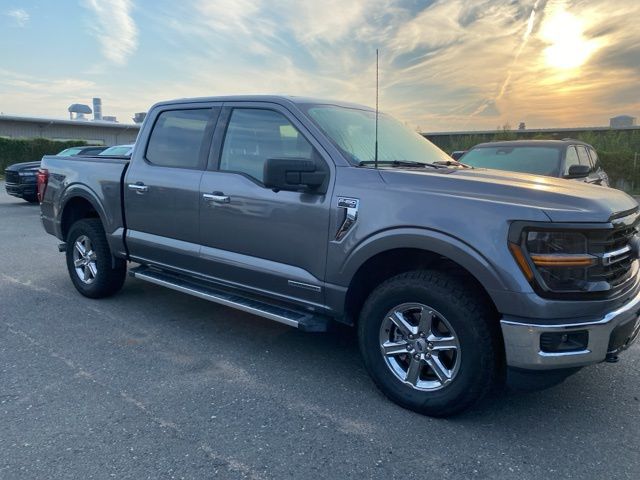 2024 Ford F-150 XLT photo 6