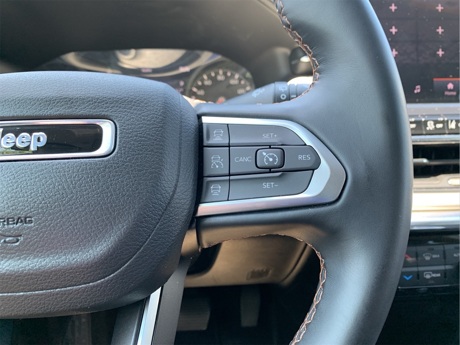 2022 Jeep Compass Limited photo 13