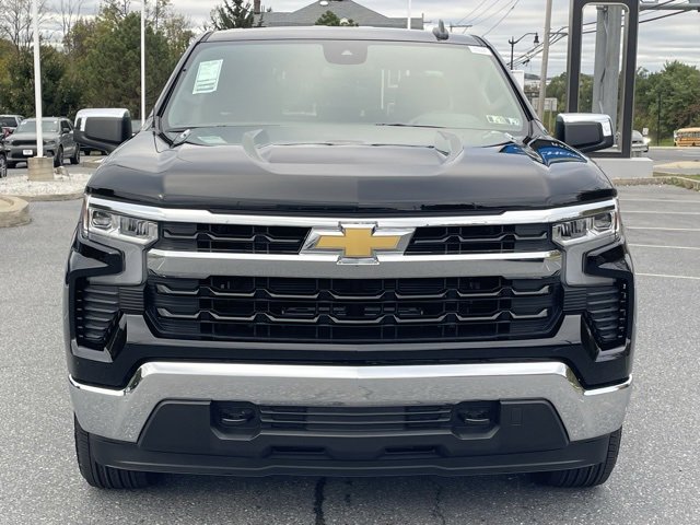 2026 Chevrolet Silverado 1500 LT photo 2