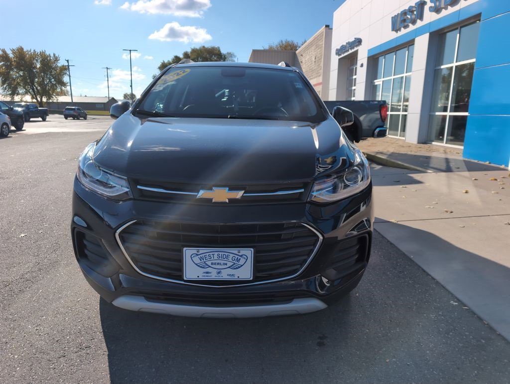 2022 Chevrolet Trax LT photo 3