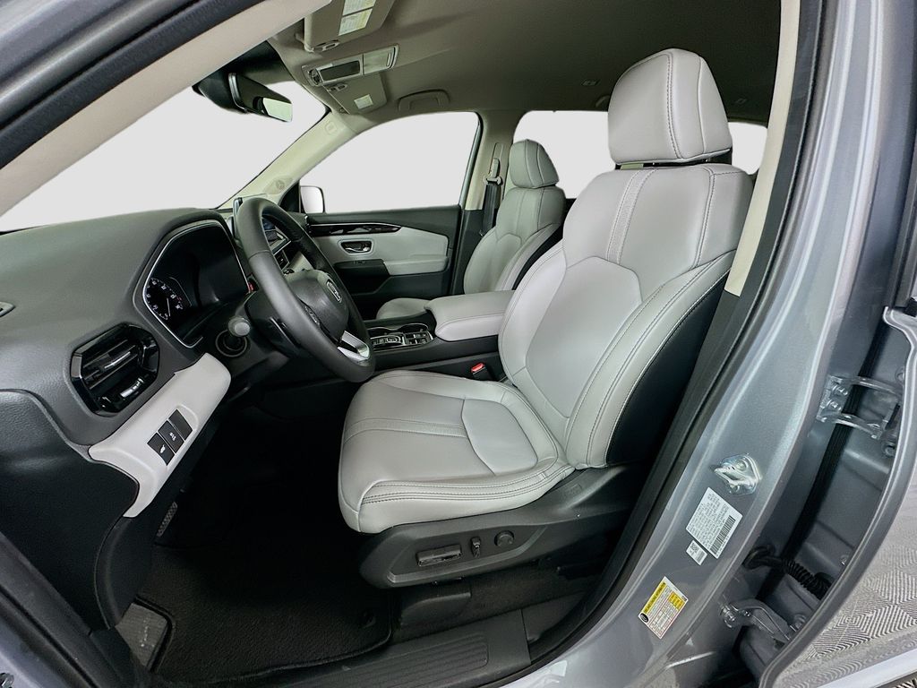 2025 Honda Pilot EX-L photo 13