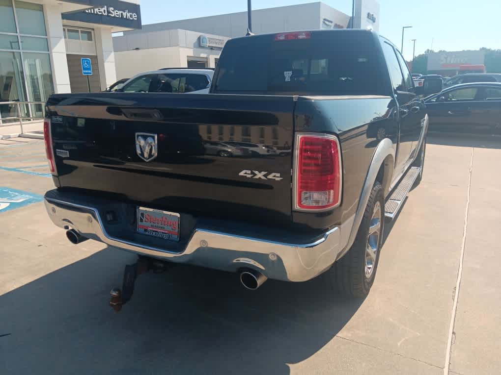 2018 Ram 1500 Laramie photo 2