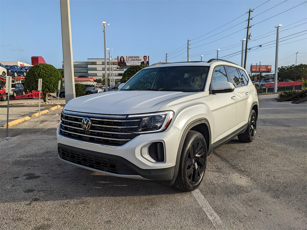 2026 Volkswagen Atlas SE Technology photo 3