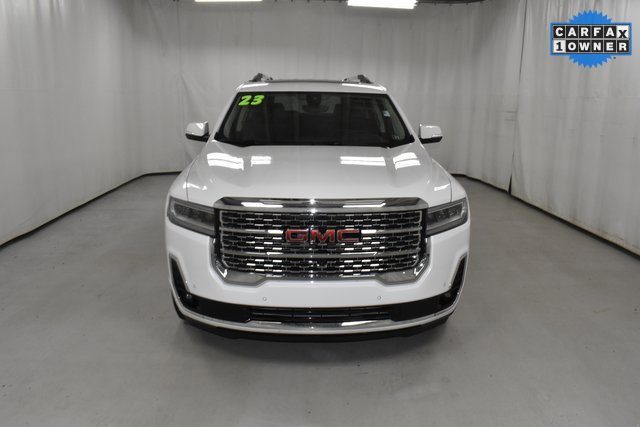2023 Gmc Acadia Denali photo 3