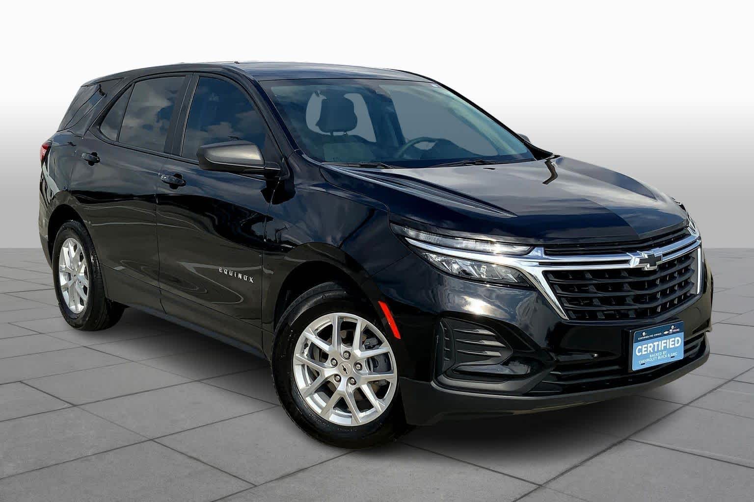 2024 Chevrolet Equinox LS photo 2